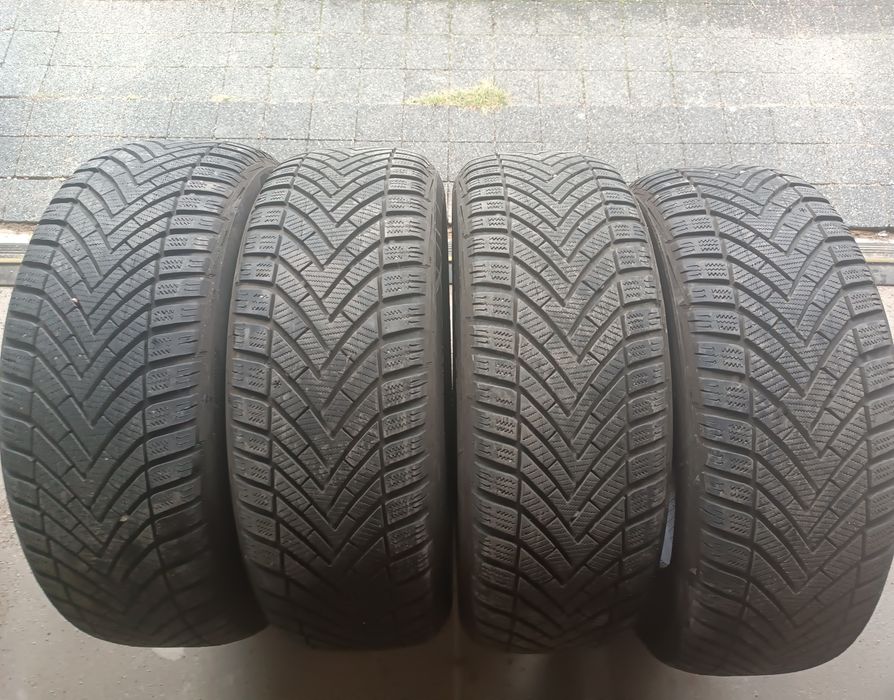 4szt Opony 205/60R16 zimowe Vredestein