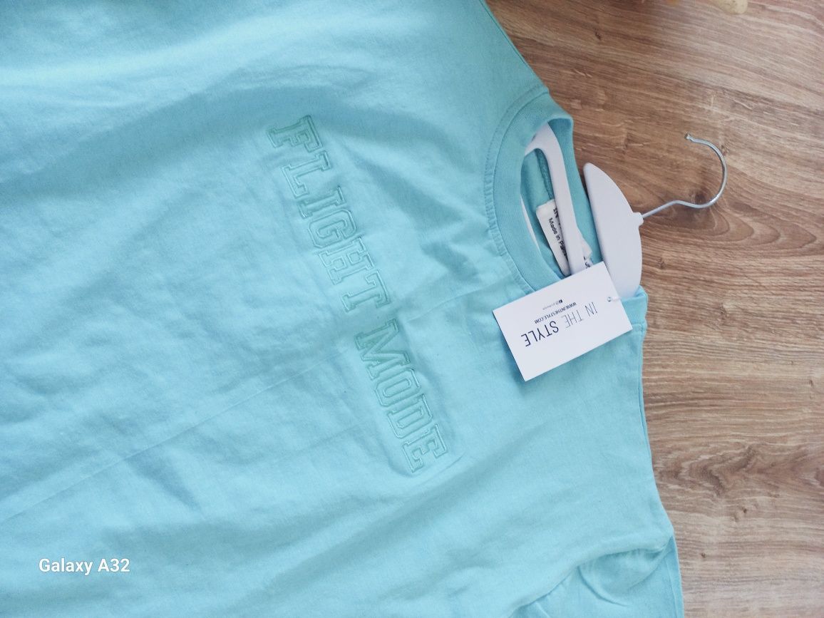Bluzeczka t shirt. Jakość premium M/L