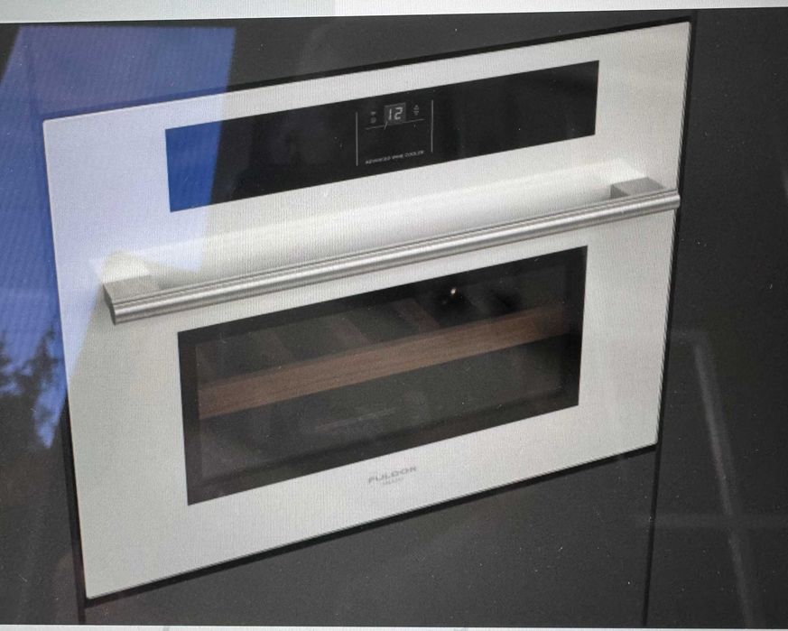 Chłodziarka do wina Fulgor Milano FWC 4500 TC FO WH białe szkło