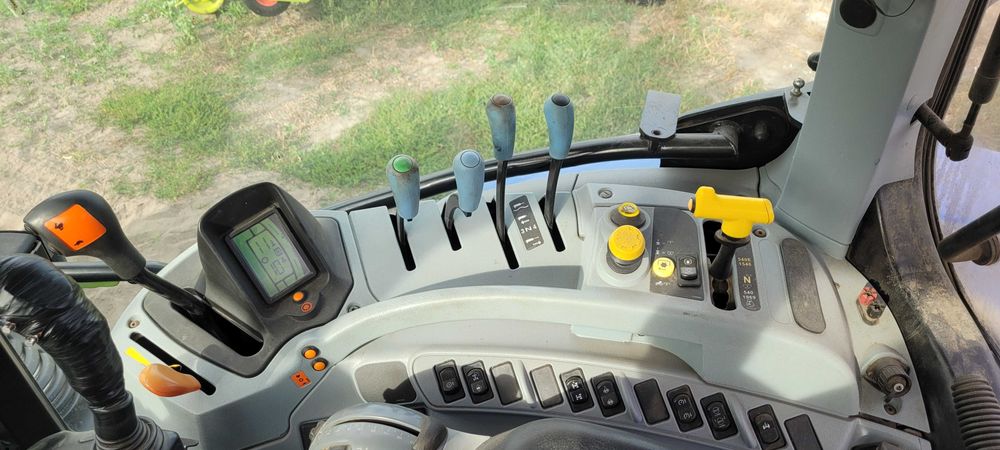 New holland t6 175