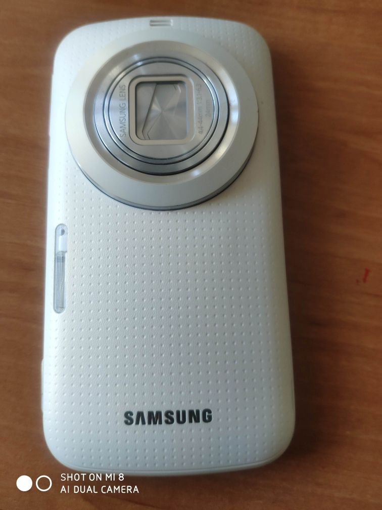 Samsunga Galaxy S5 Zoom