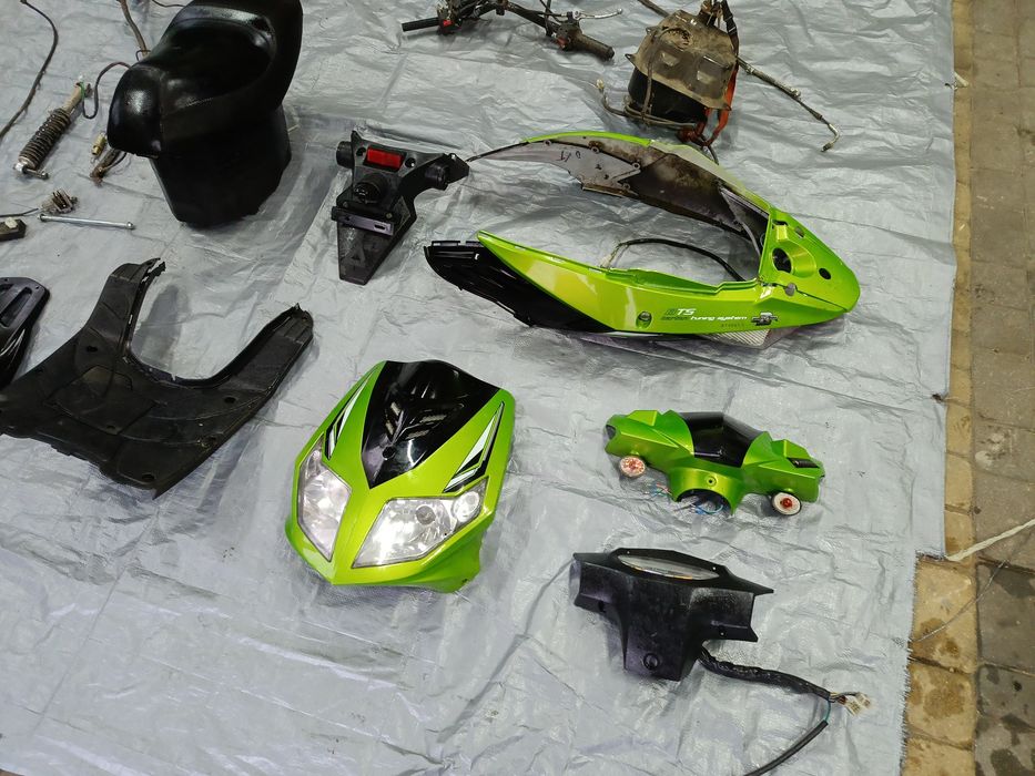 Barton GTR 2 wszystkie części widoczne na zdjęciach!