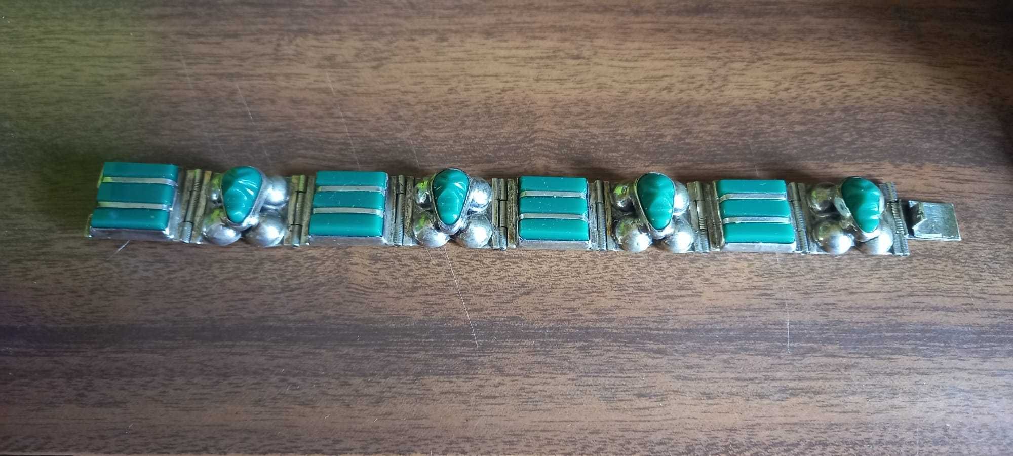 Pulseira rara em prata e pedras verdes, dos anos 50 - vintage