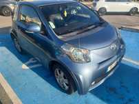 Vendo Toyota IQ impecavel