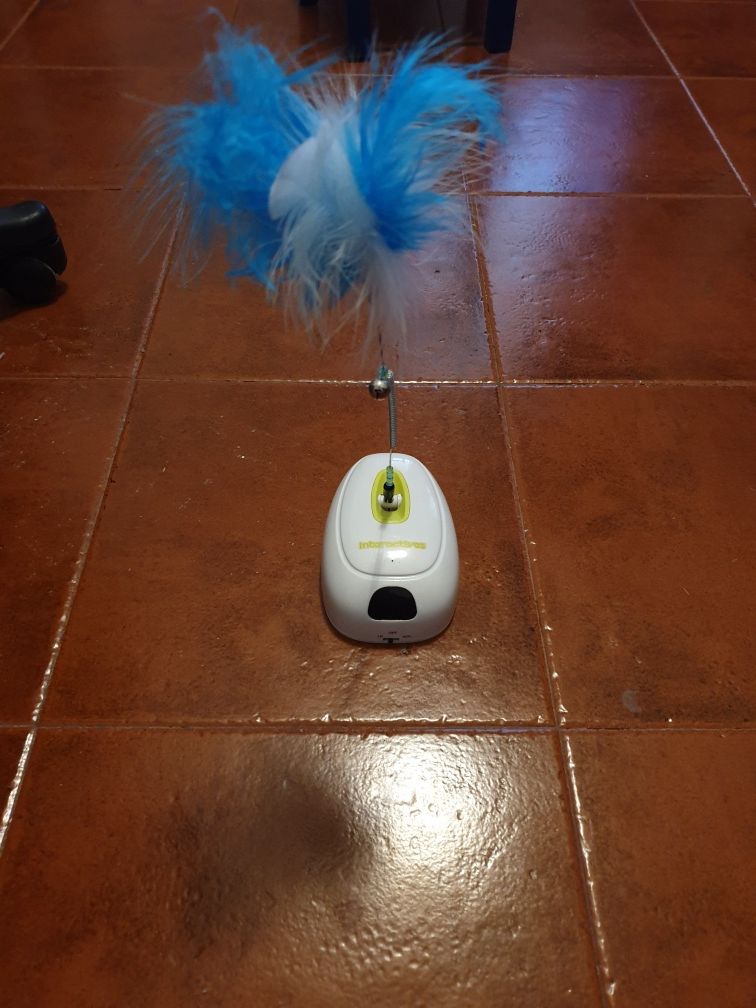 Brinquedo para Gato com Sensor