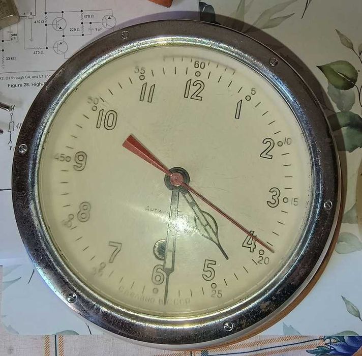 Часы морские, корабельные, судовые, настенные механические