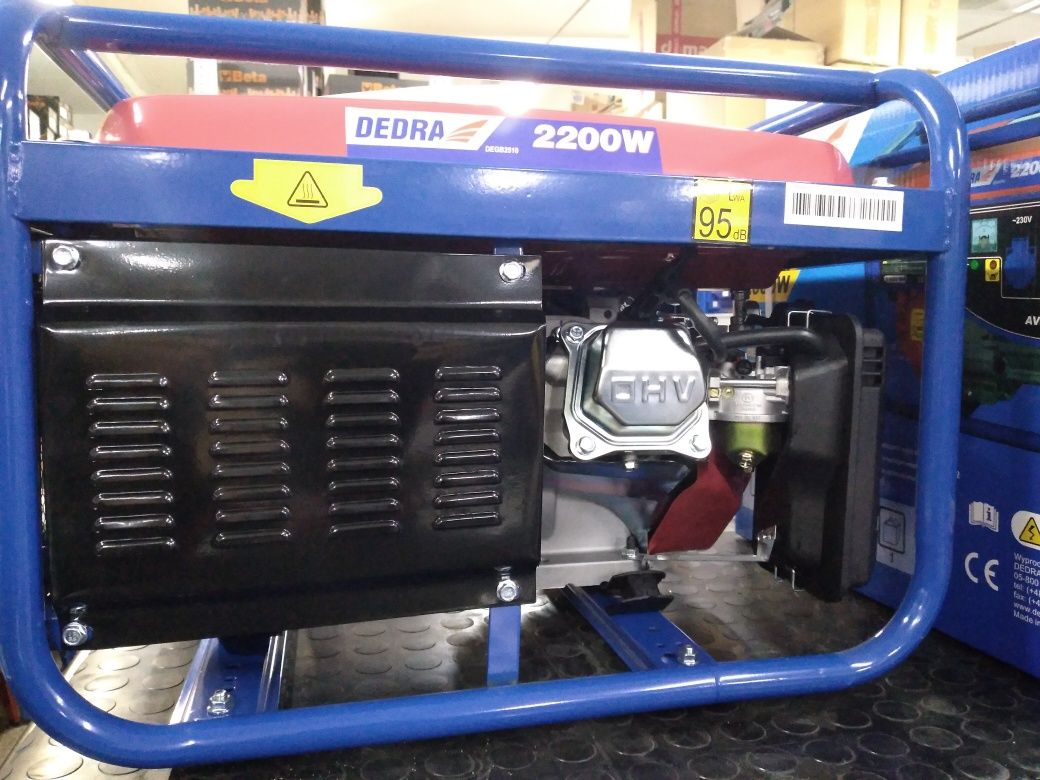 Генератор Dedra 2200Вт
