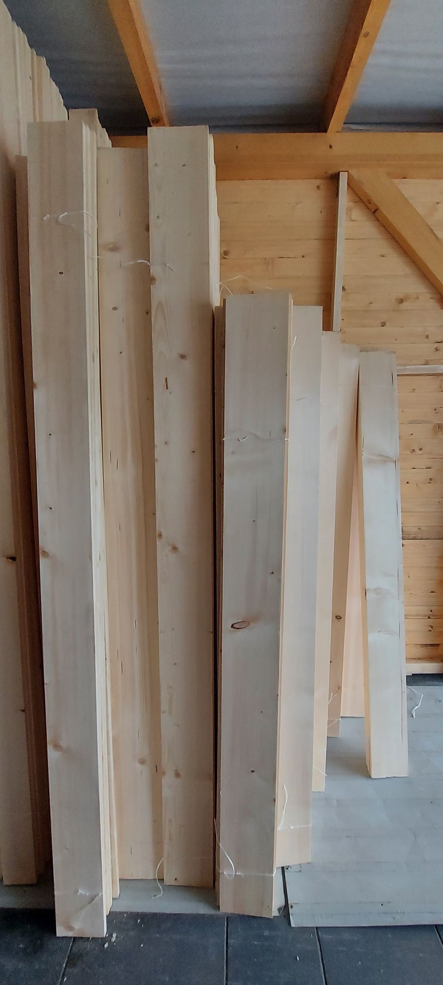 Deska świerkowa heblowana 10x2
