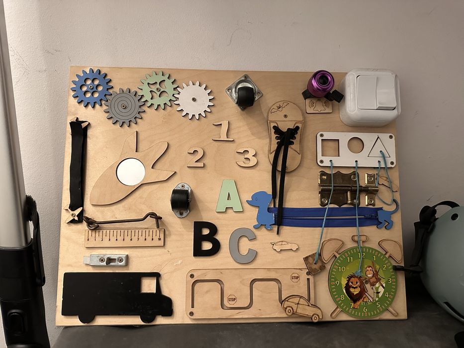 Tablica Edukacyjno/sensoryczna