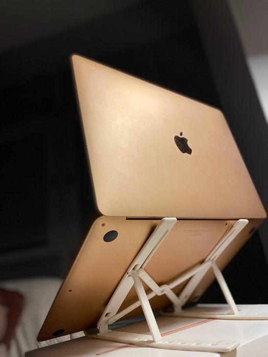 MacBook Air 2022 (Gold) [M1 8gb/256ssd] + НОВИЙ чохол у подарунок