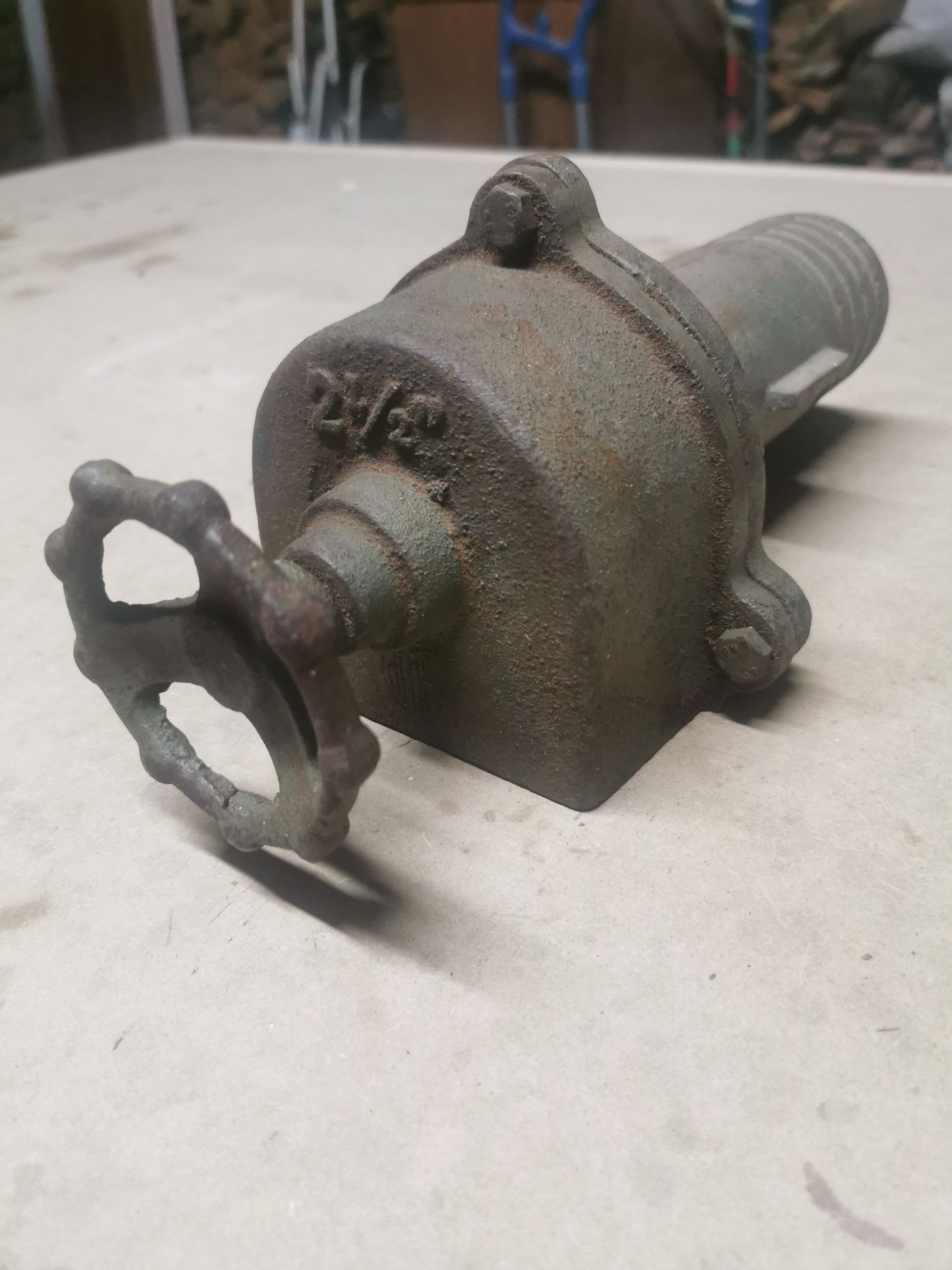 Torneira ou passador para tanque novo