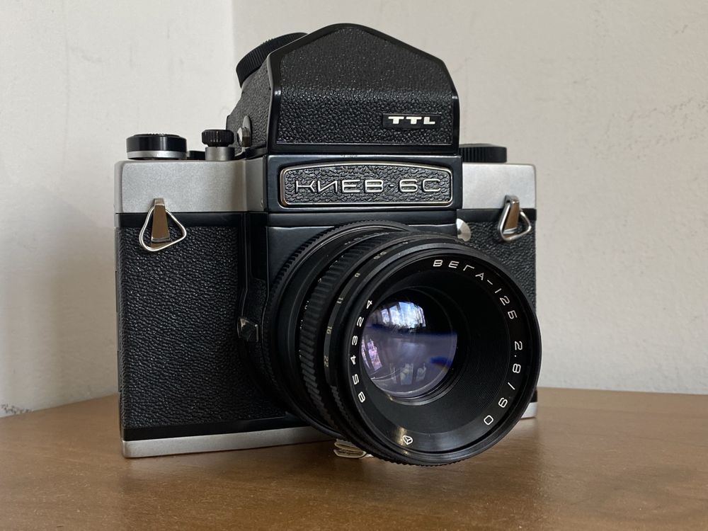 Aparat analogowy średnioformatowy Kiev 6c TTL | Dużo dodatków