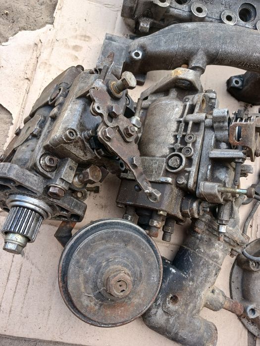 Продам топлевную 2шт,фарсункі, на форд сееру дизель 2.3 87г