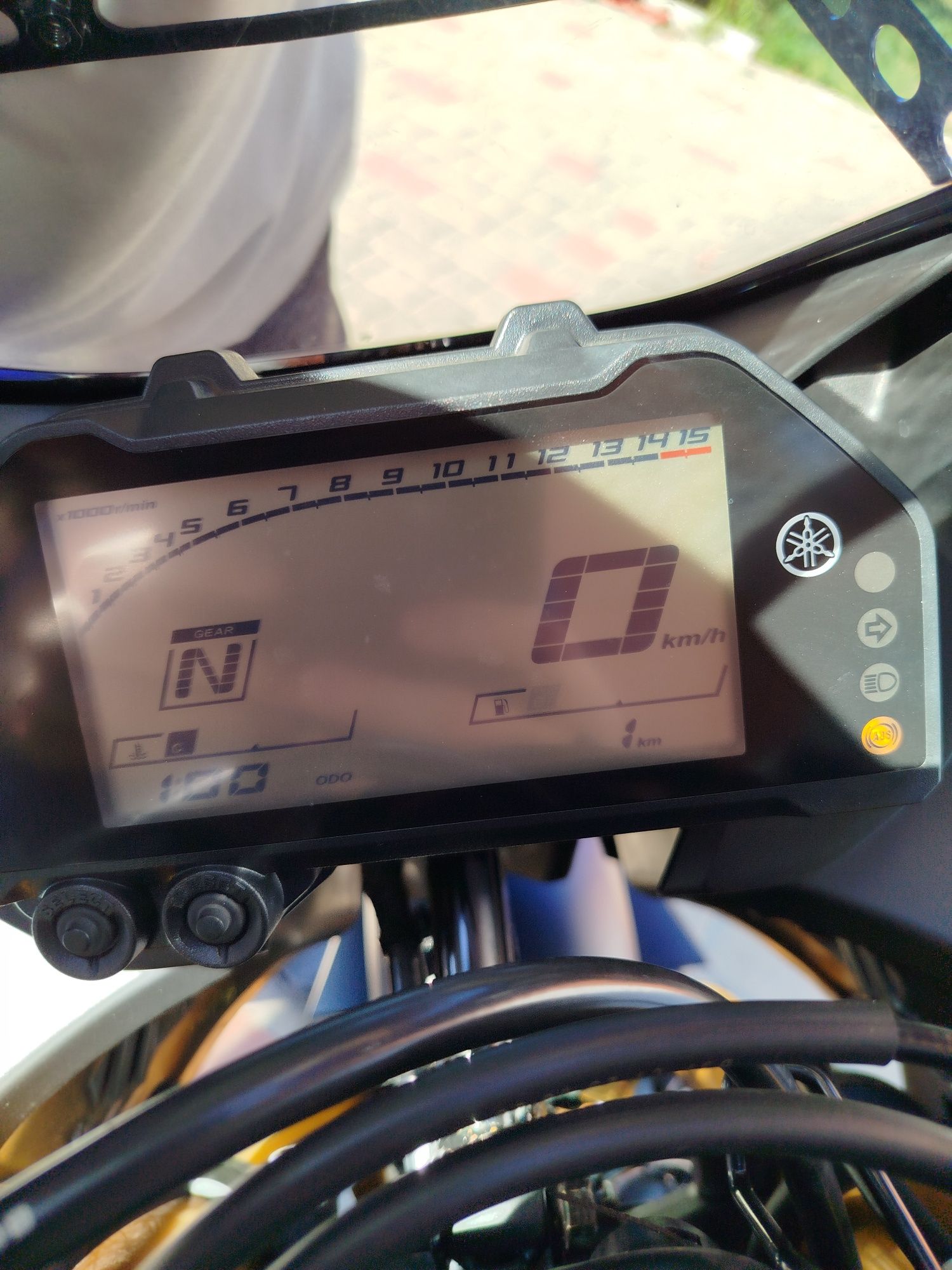 Мотоцикл Yamaha YZF-R25 вышел  в 2023 году Новий . Знижка .