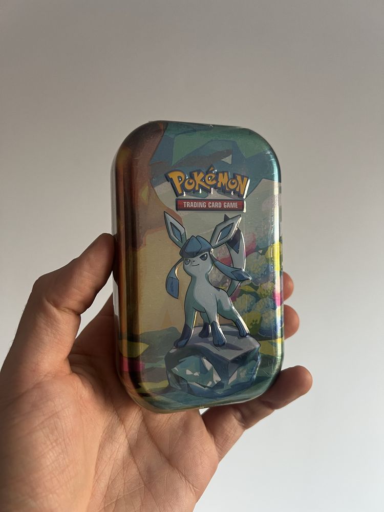 Pokemon tcg Prismatic Evolutions Mini tin