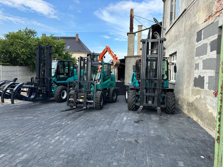 Wózek widłowy przegubowy terenowy 3,5t widlak 4x4 klimatyzacja W CENIE