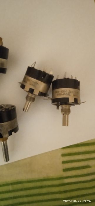 Резистор переменный 10 кОм с выключателем