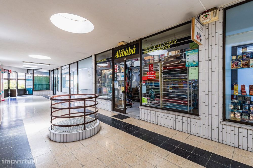 Loja Comercial à Venda nas Galerias São José – Avenida Marquês de Pomb