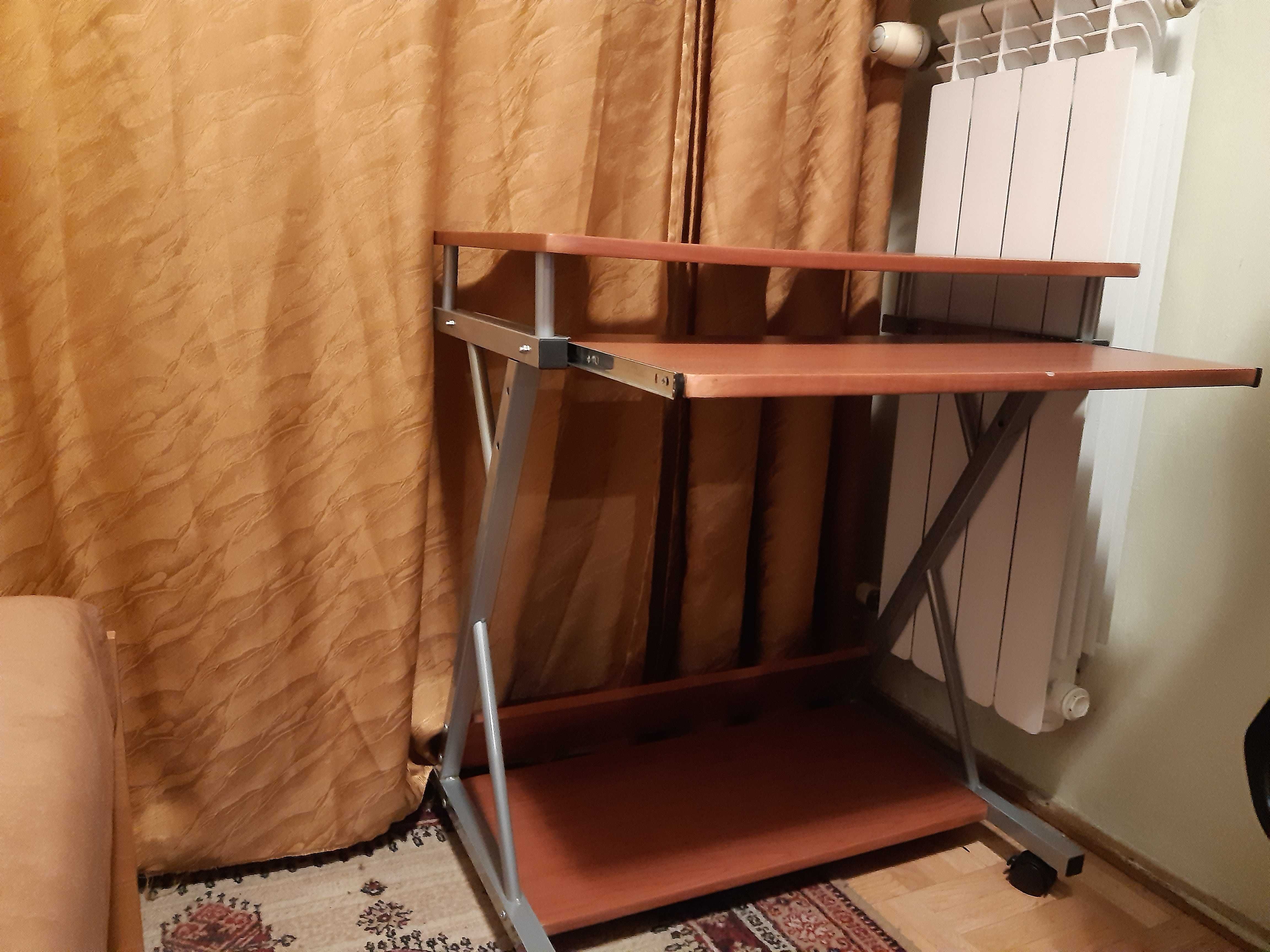 biurko metalowo-drewniane
