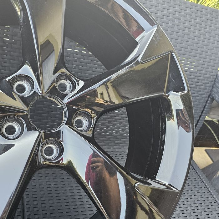 Felga 18cali 5x112 7.5j et46 oryginal Seat Leon