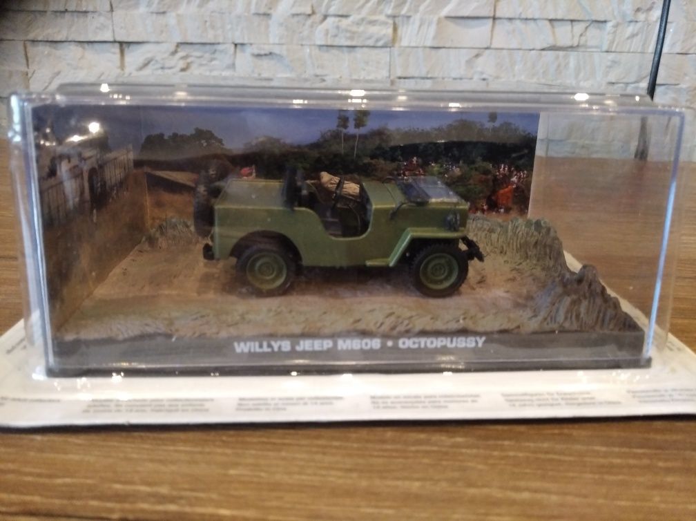 1:43 Willis Jeep M606 James Bond 007