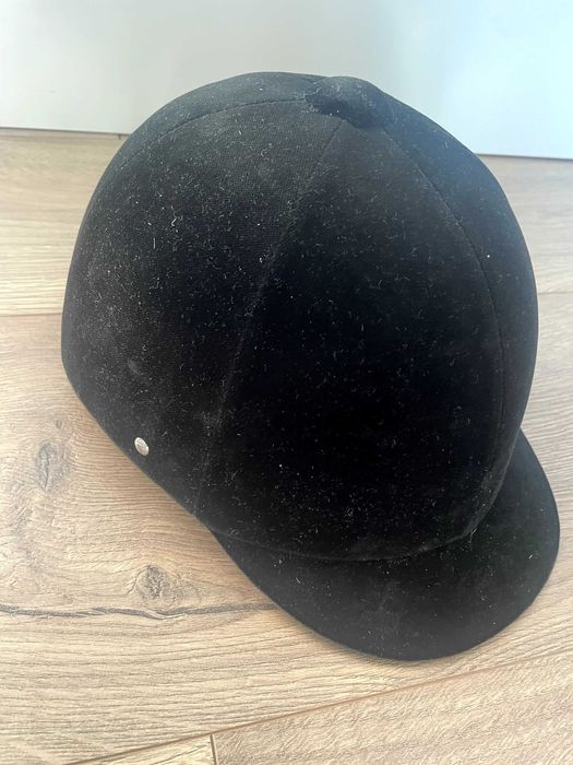 Toque / Capacete de Equitação em veludo preto M
