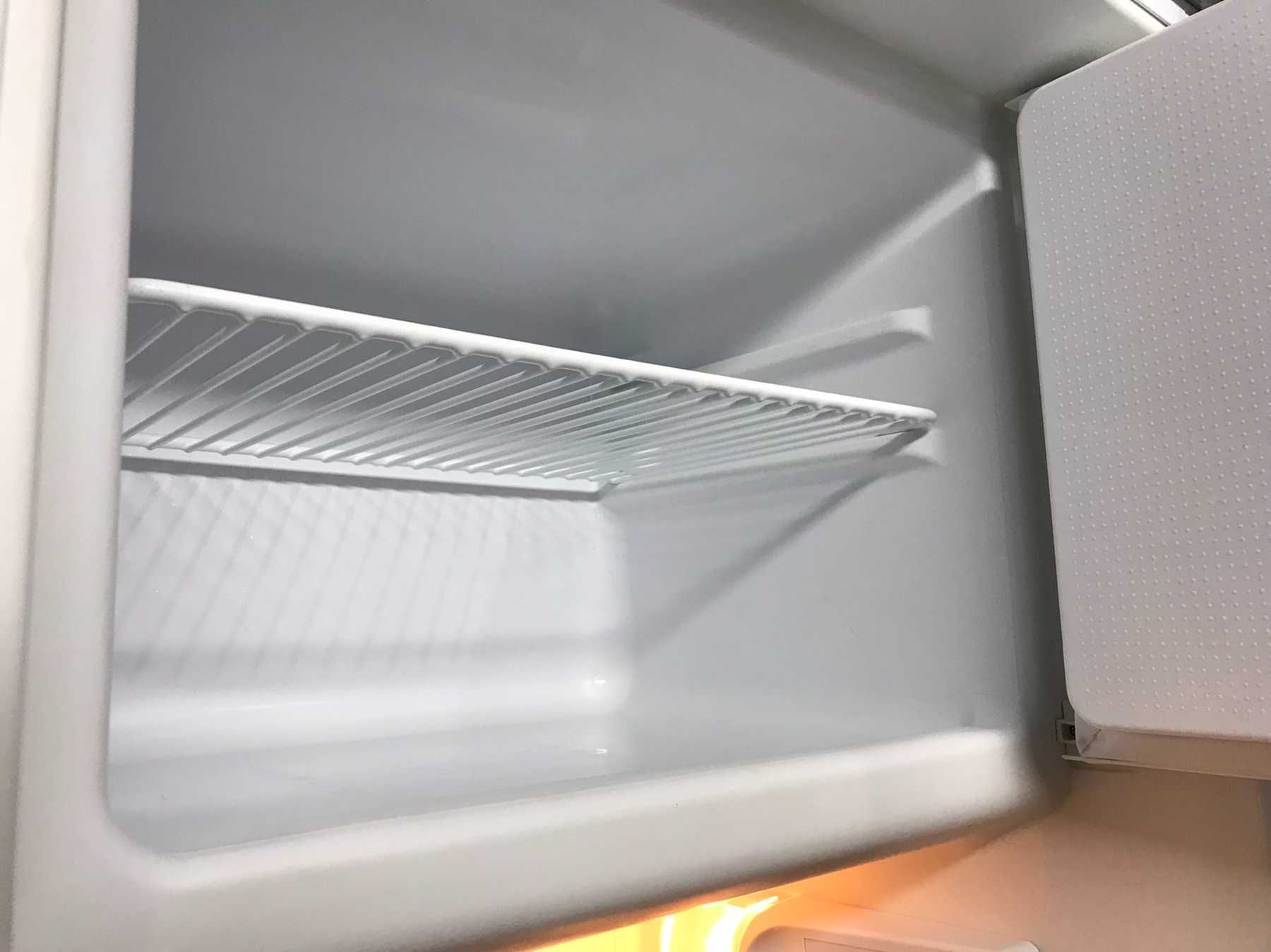 Холодильник  вбудований Б/У Bosch в ідеальному стані з Німеччини