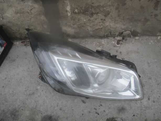 Opel Insignia A lampa prawa Reflektor Prawy Xenon Bixenon