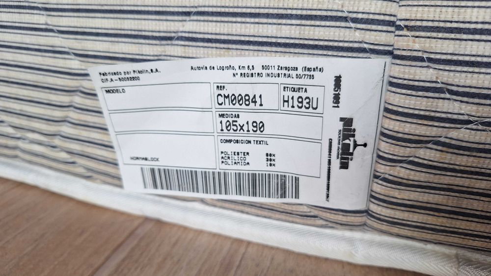 Colchão Pikolin Normablock 190 x 105, em bom estado, sem manchas