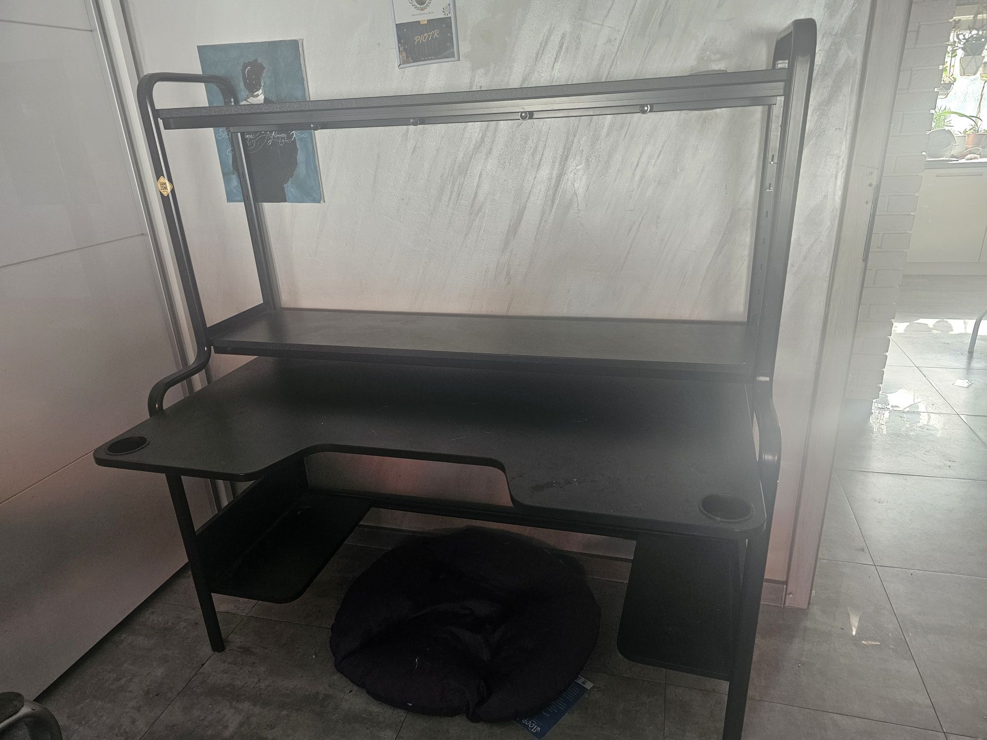 BIiurko komputerowe Ikea Fredde czarne .