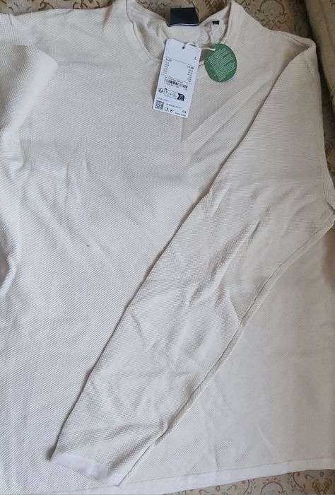 БЕЗКОШТОВНО віддамо чоловічі та жіночі речі поштою НЕ відправляємо