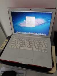 Apple MacBook C2D 2.0GHz 13" White