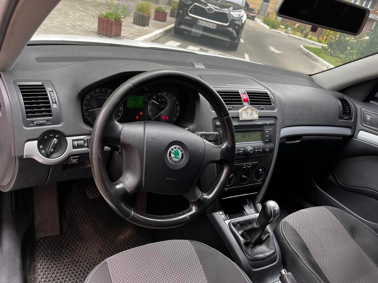 Продам SKODA Octavia А5/ 1.6, 2008р. в дуже хорошому стані!!!