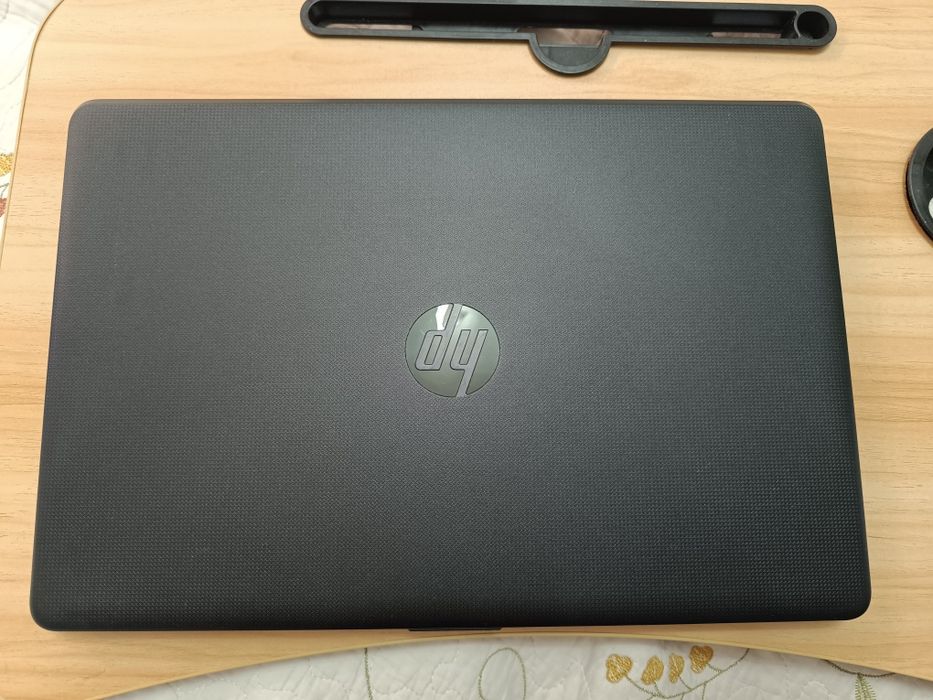 Ноутбук HP 15-bs507ur