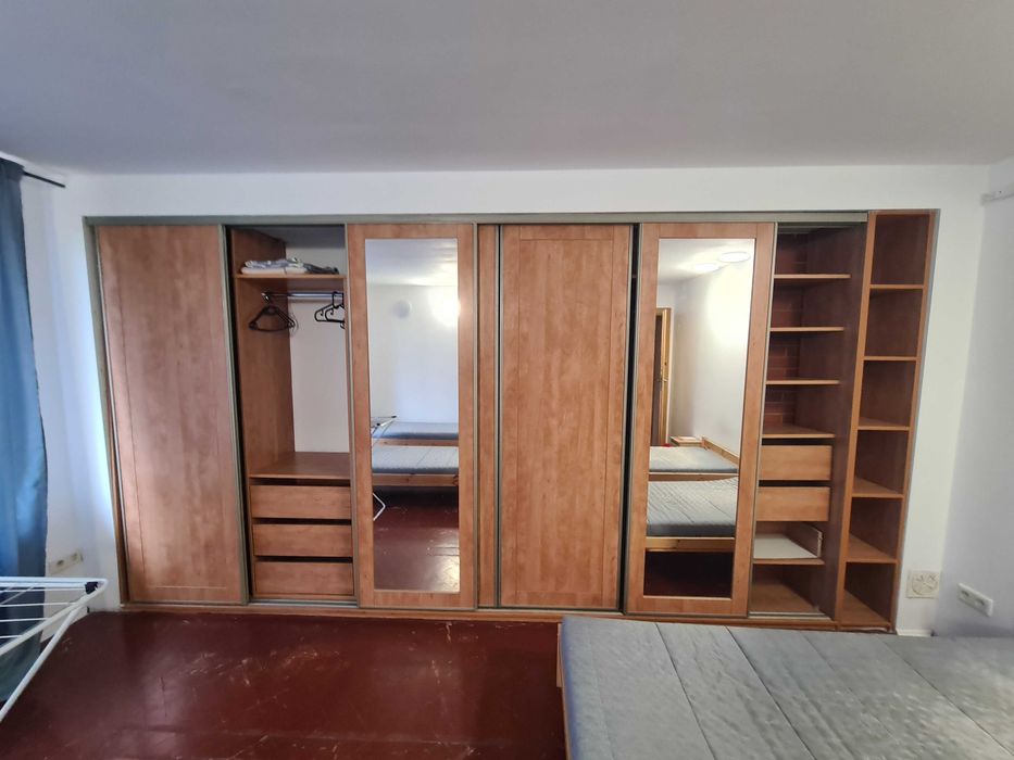 Oddam za darmo dużą szafę wnękową