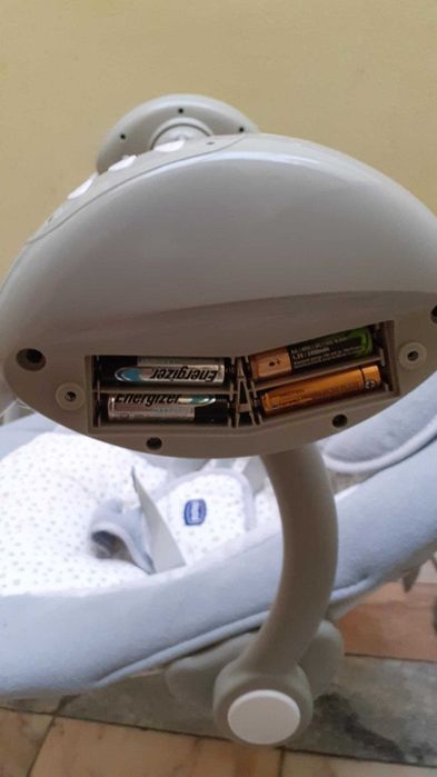 Espreguiçadeira com música e balanço automático chicco