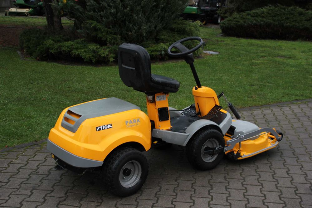 Stiga Park Compact  14  HST TRAKTOREK Kosiarka