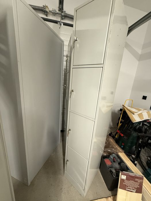 Szafka marki Schäfer na klucz