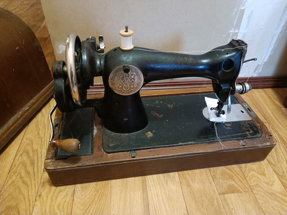 Швейна машинка робоча