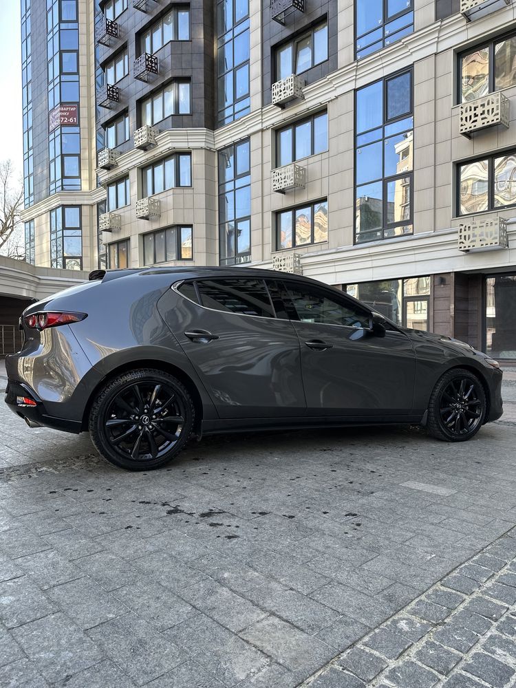 Mazda 3 хєтчбек відмінний стан