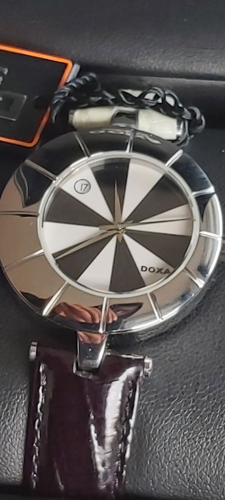 Zegarek damski Doxa Grafic Round