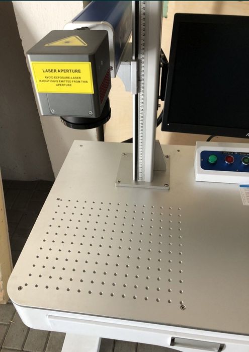 Оптоволоконный лазер для маркировки, гравировки, Raycus 30W