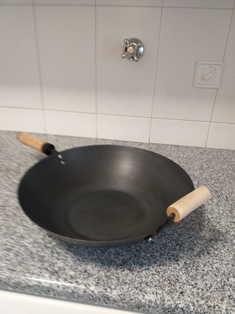 Wok utensílio de cozinha