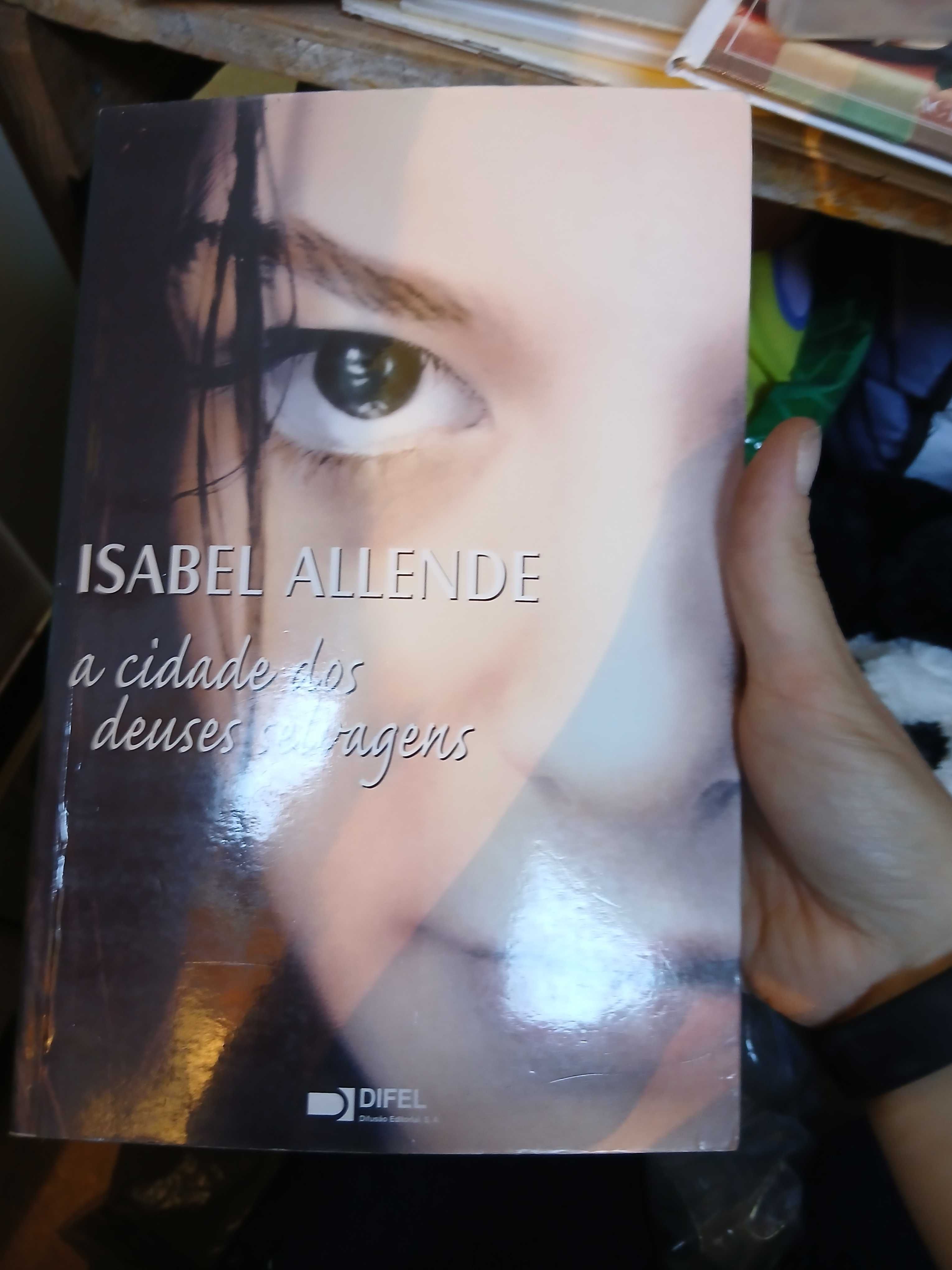 Vários livros negociável