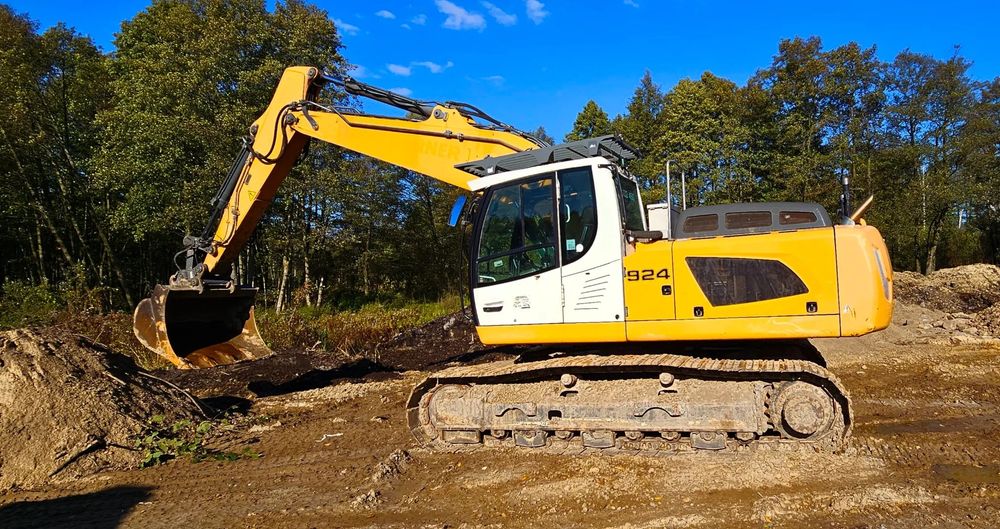 Liebherr R924LC  Sprzedam/Zamienię koparkę Liebherr R924 TANIO