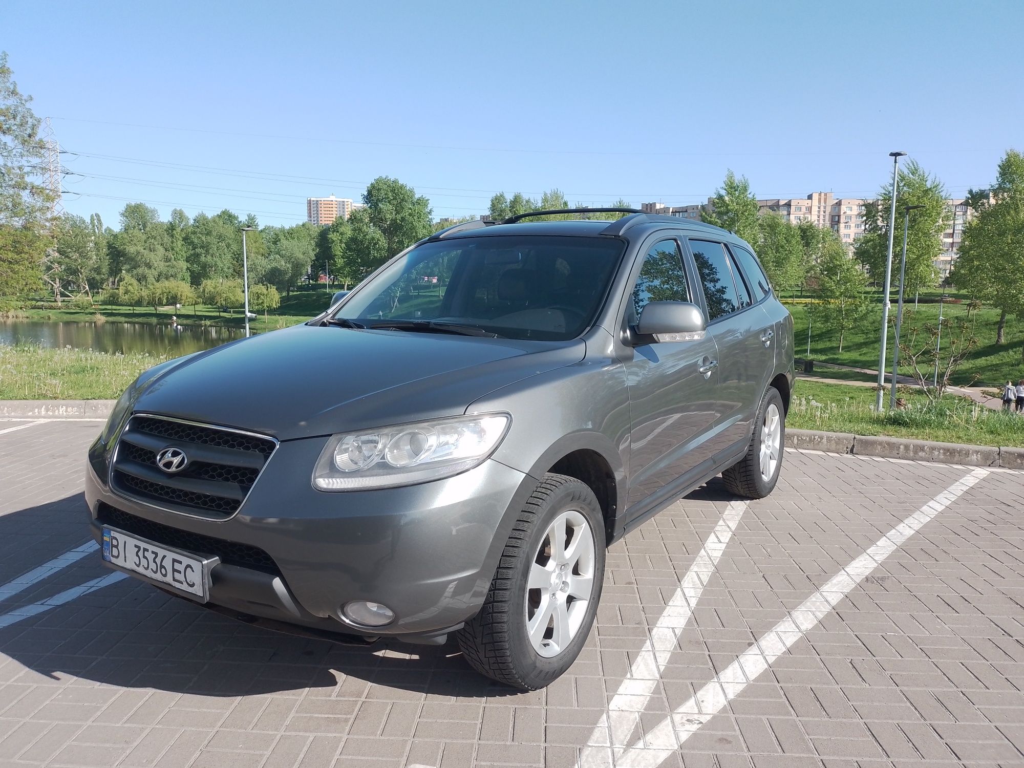 Продам авто Hyundai SANTA FE