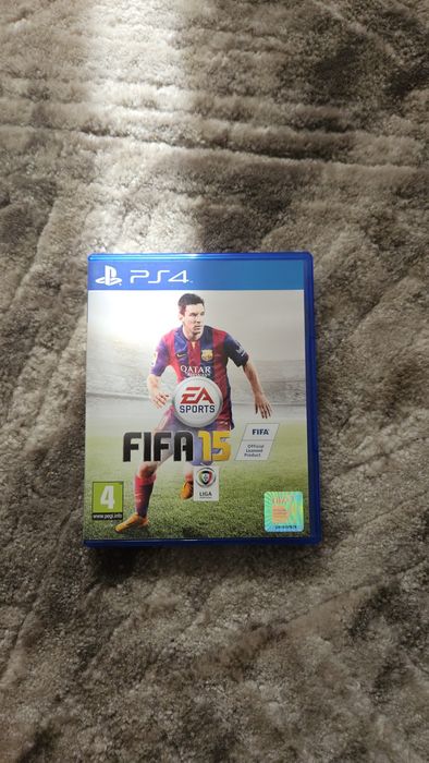 Ps4 Pro 1Tb + comando e jogos