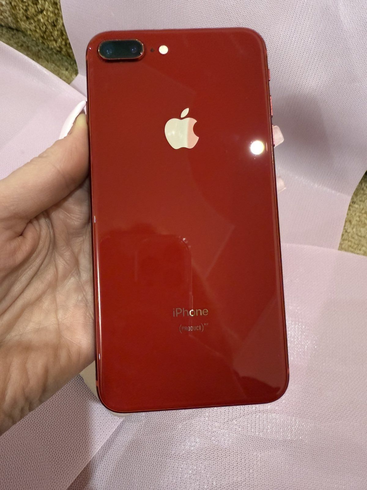 Айфон 8+ 256 GB .