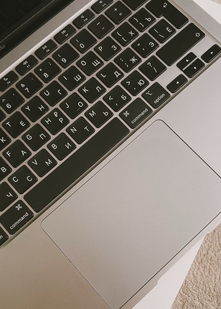 MacBook Air M1 13 дюймів - 8/256 2020 року