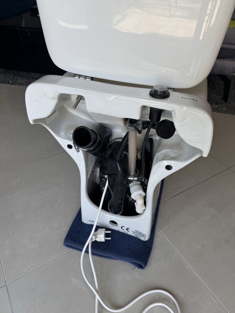 Wc z rozdrabniaczem tecma 230v